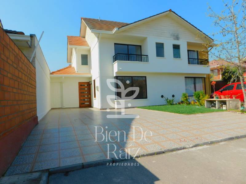 EXCELENTE CASA EN CONDOMINIO PATAGONIA II